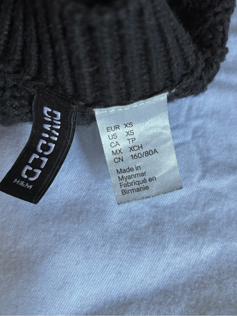H&M Black Cropped Button-Up Ribbed Cardigan - Picture 5 of 5
